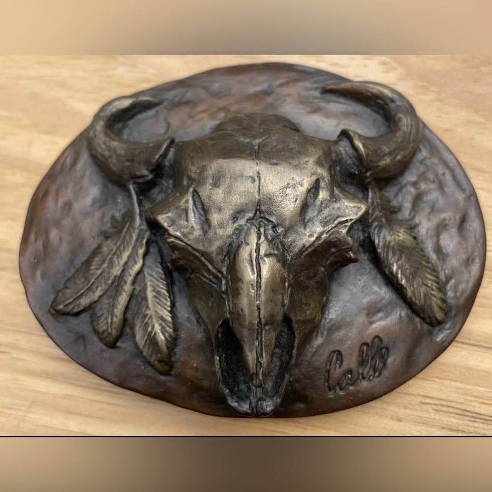 Vintage Paul Calle Rare
Hand Made Solid Bronze
Cast Buffalo Skull Belt Buckle